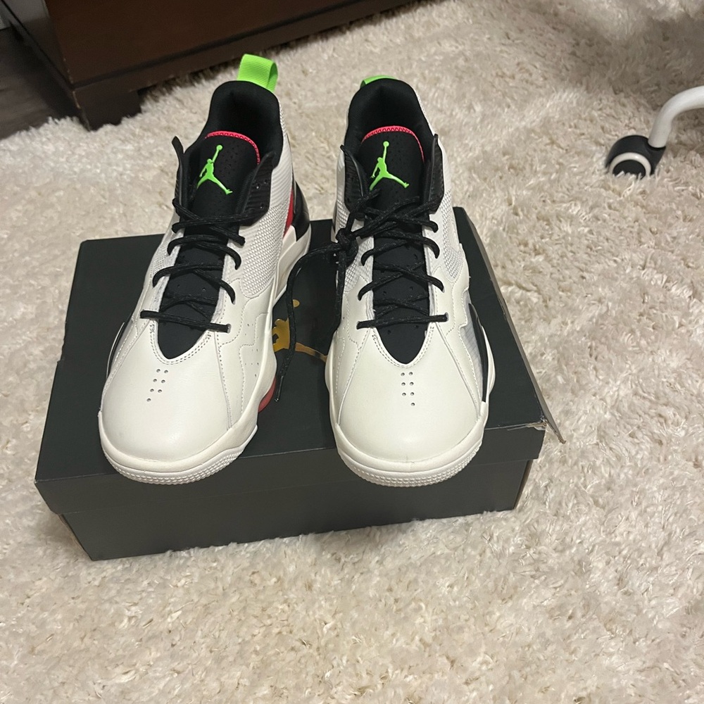 Jordan zoom 92